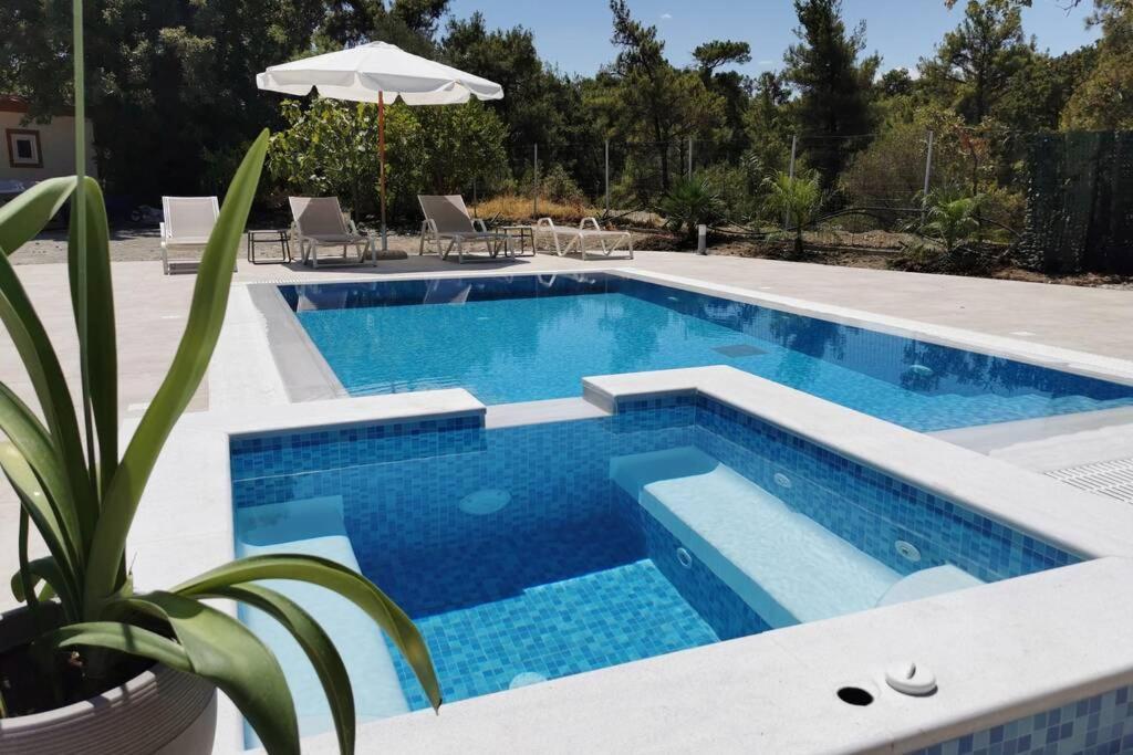 Fiore Di Rodi - Private Pool, Jacuzzi And Barbecue Ialysos  Exterior foto